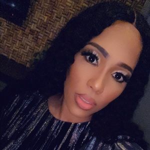 Meet your Posher, Nakia